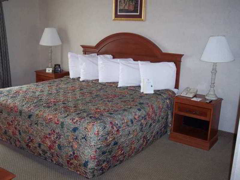 Homewood Suites Columbus - Airport Room photo