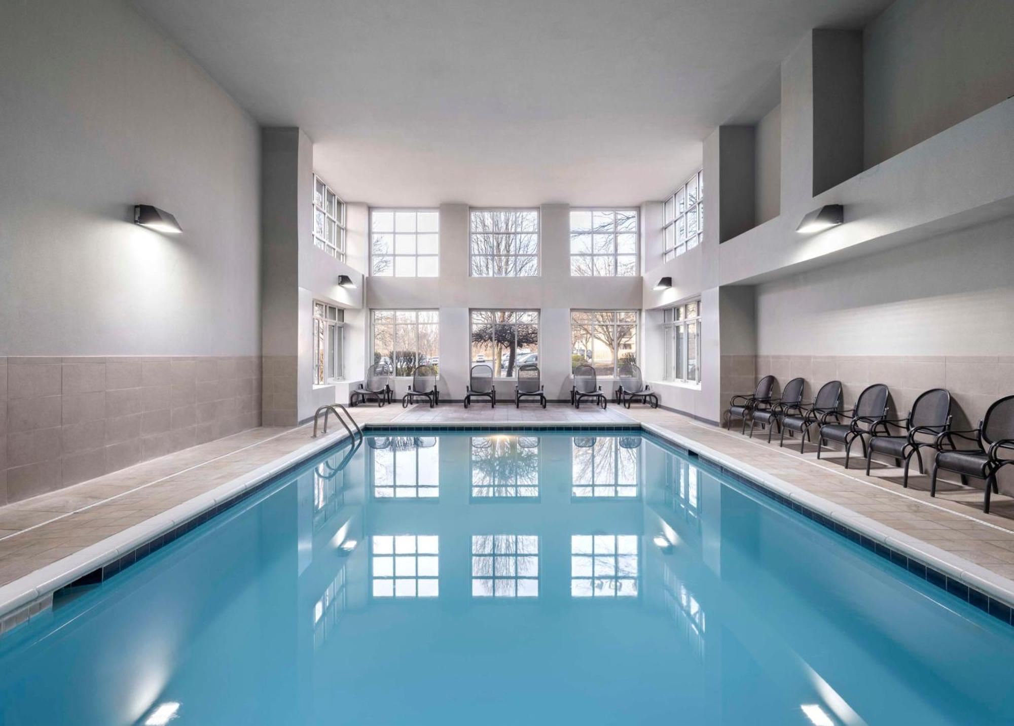 Homewood Suites Columbus - Airport Exterior photo