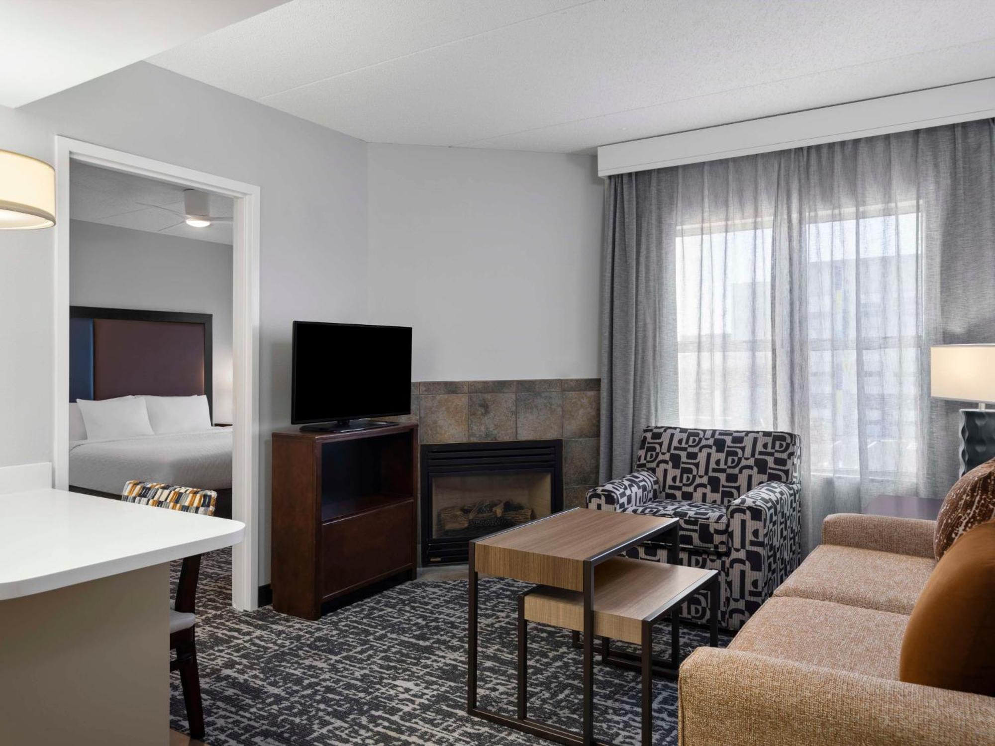 Homewood Suites Columbus - Airport Exterior photo